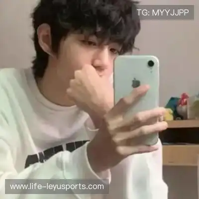 葛昀